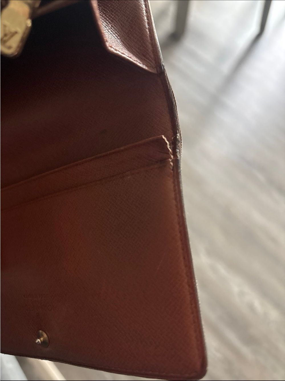 Louis Vuitton vintage Monogram Wallet - Picture 10 of 10